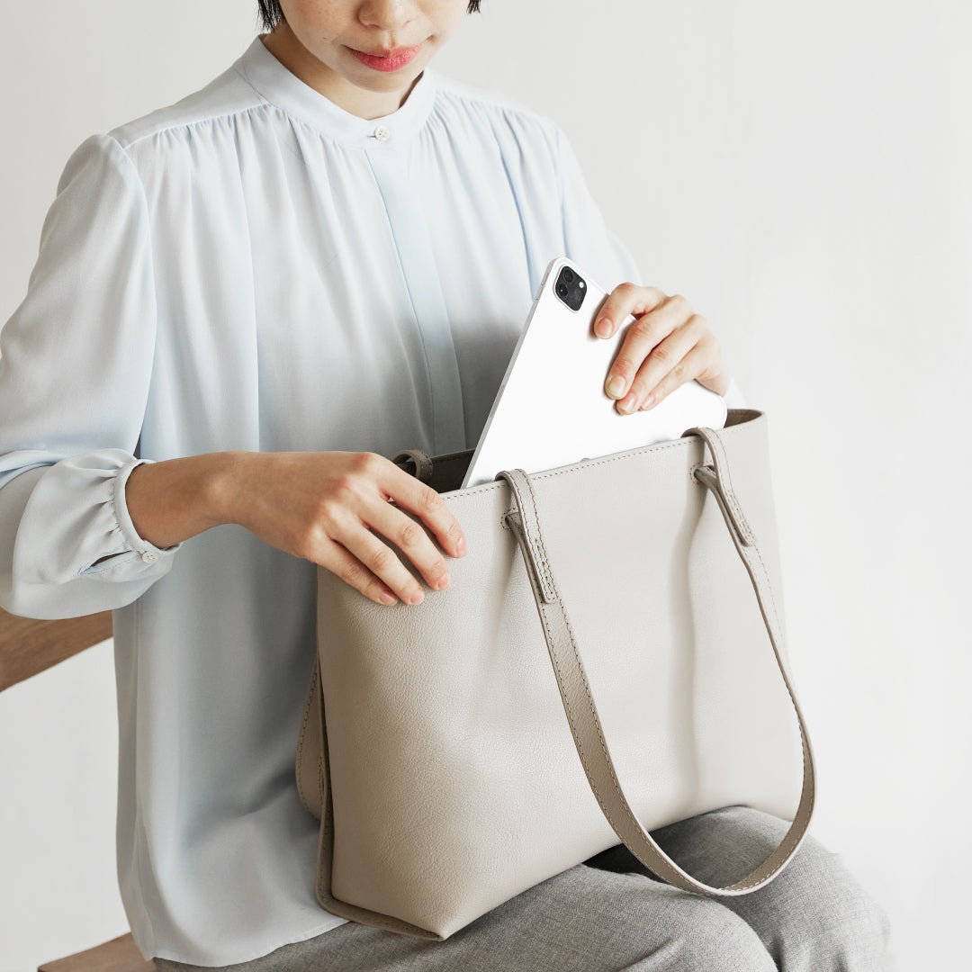 Sou Light Tote - Image 8